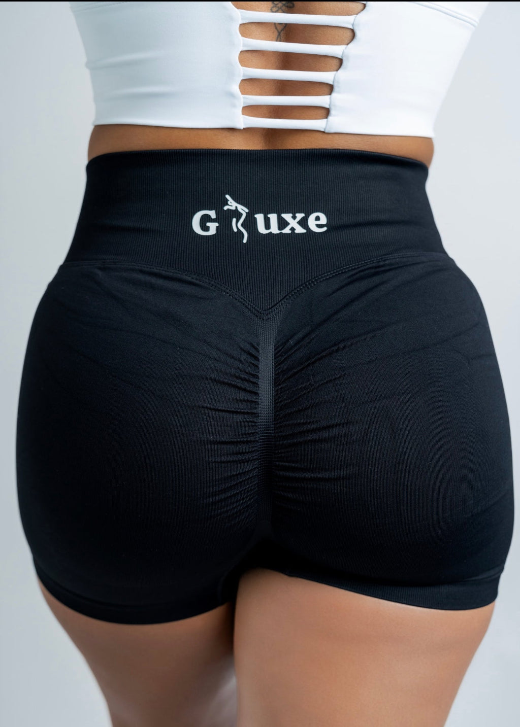 SCRUNCH BUTT SHORTS - BLACK