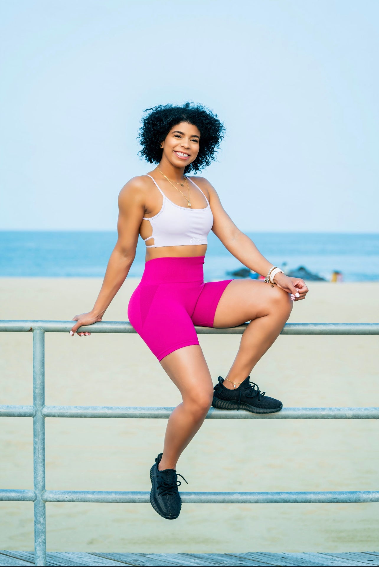 TWIST OPEN BACK SPORTS BRA - LILAC