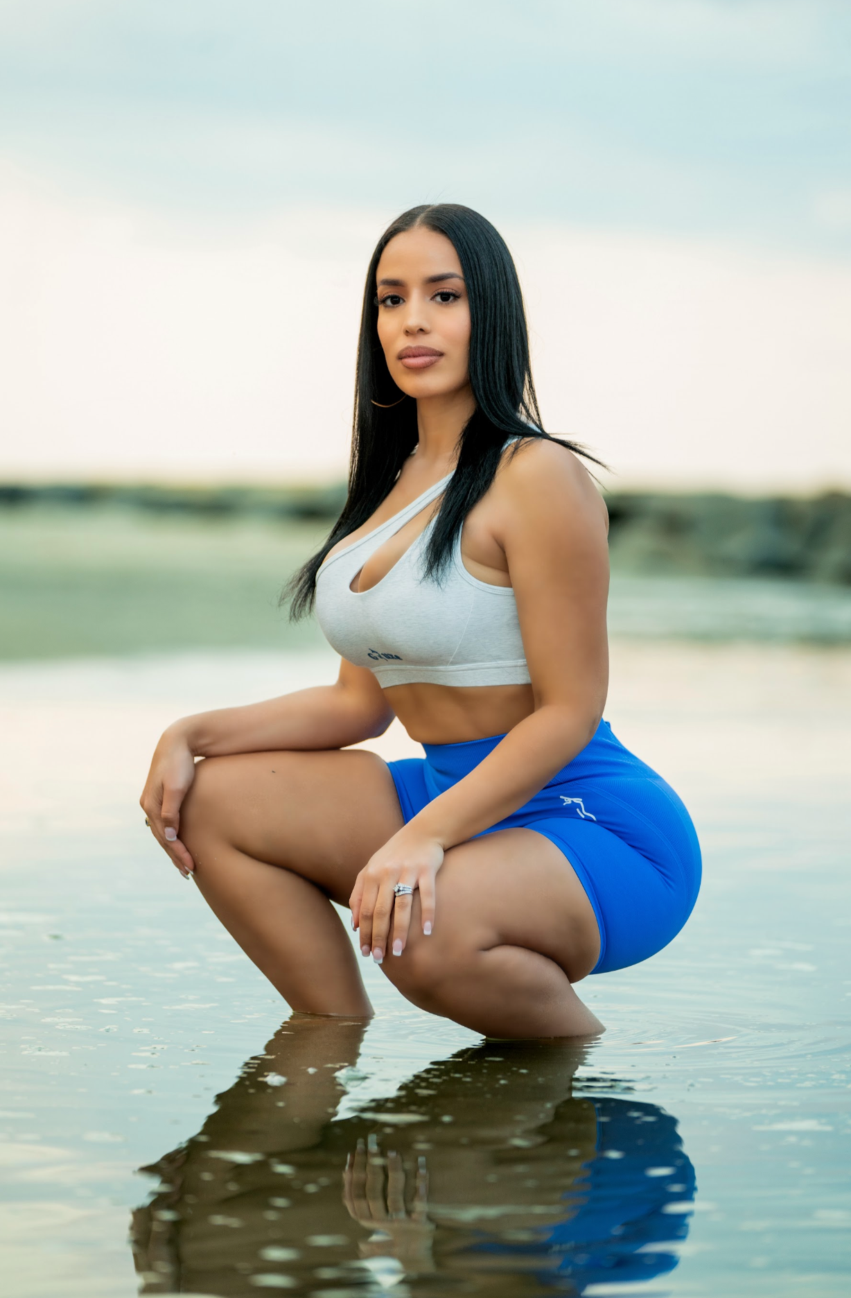 SCRUNCH SHORTS - ULTRAMARINE