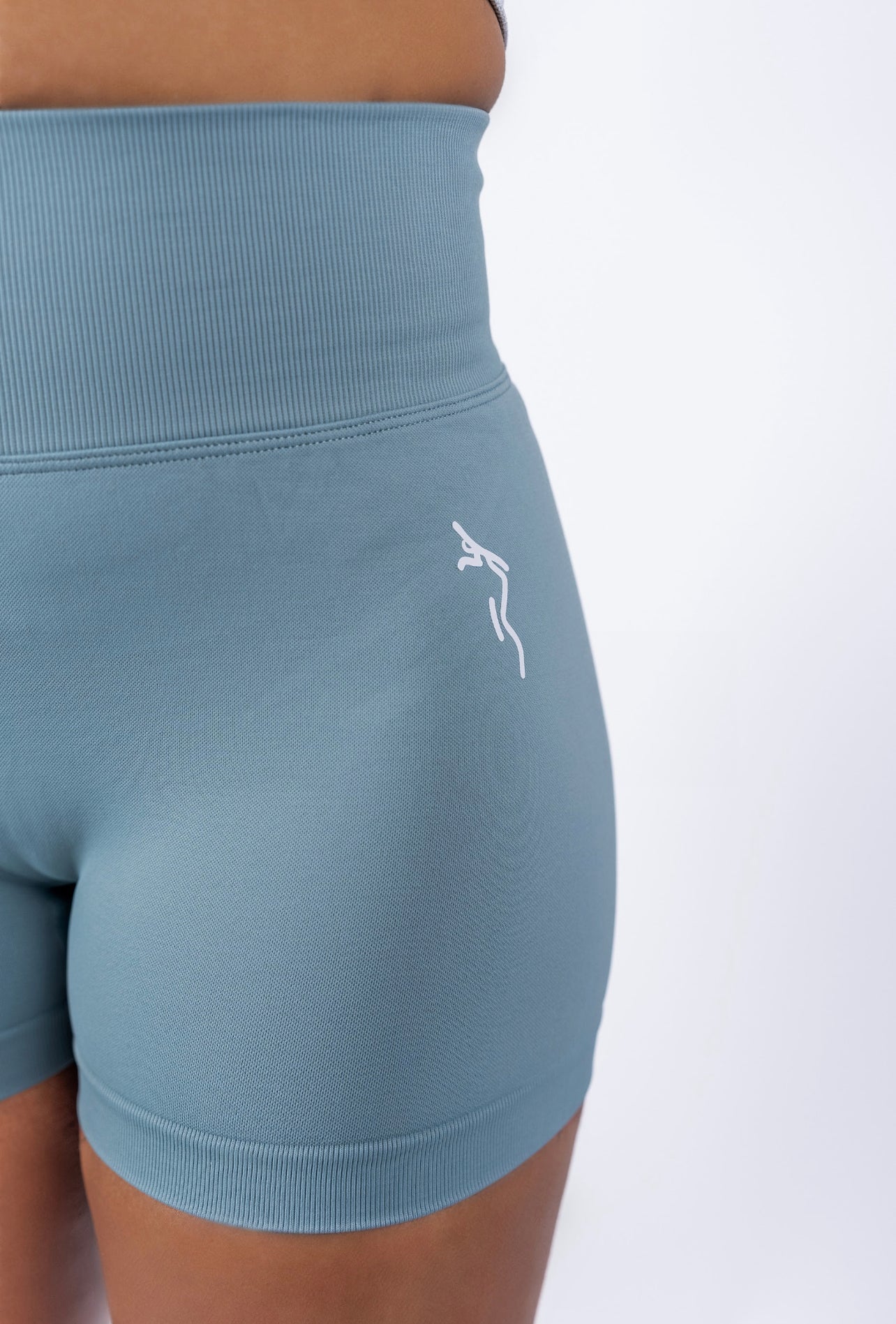 SCRUNCH BUTT SHORTS - SAGE