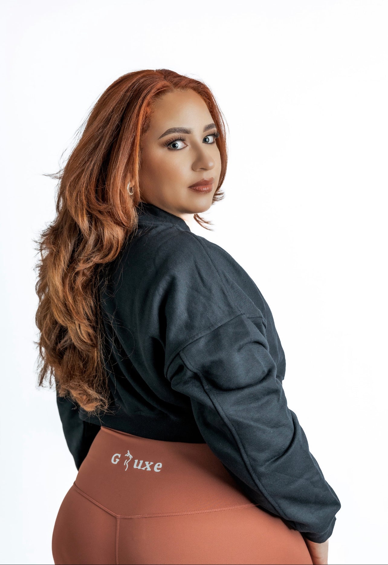 TRAINING CROPPED SWEATER - BLACK